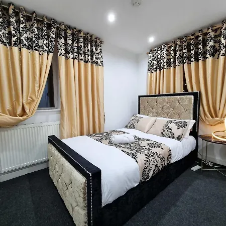 Apartment -f1-gh- Enjoy A Wonderful In Our Cosy Luxurious, Spacious Ground Floor Apartment, Free Parking, Free Wifi *